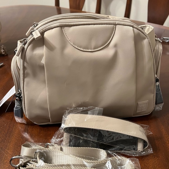 Ihkwip Handbags - IHKWIP Tan Showstopper
